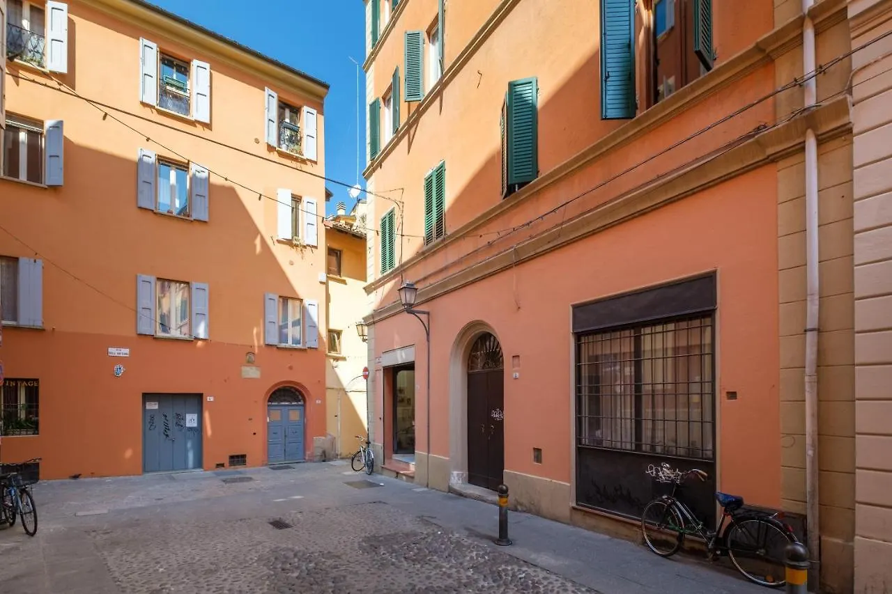 Golden Suite By Studio Vita Bologna 0*,  Italy